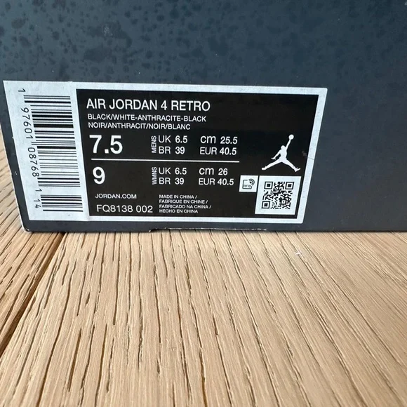 Jordan Retro 4 Fear - Picture 7 of 8